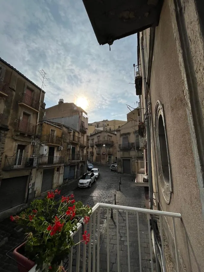 Appartamento Casa Di Giovi Caltagirone 0*,