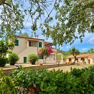 https://podere-il-ritorno.it-tuscanyhotel.com